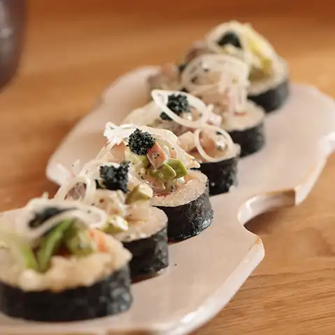 SAKE TO SUZUKI